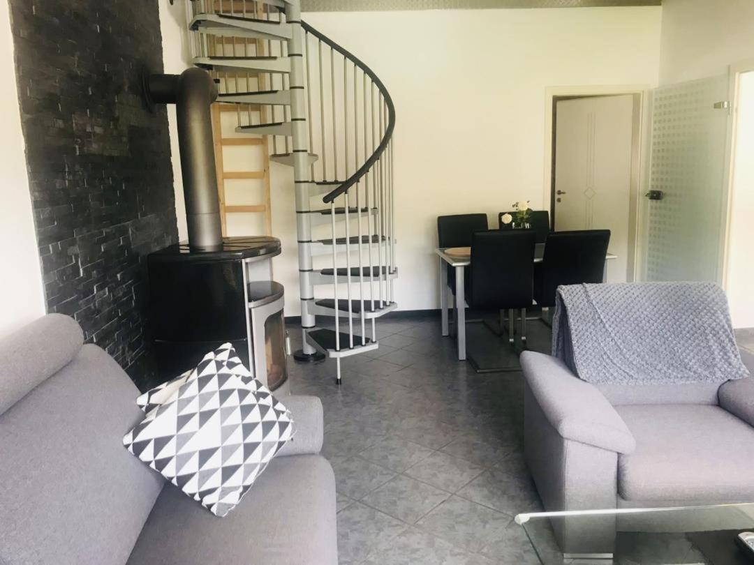 Modernes Ferienhaus Sauerblick Langsur Екстериор снимка
